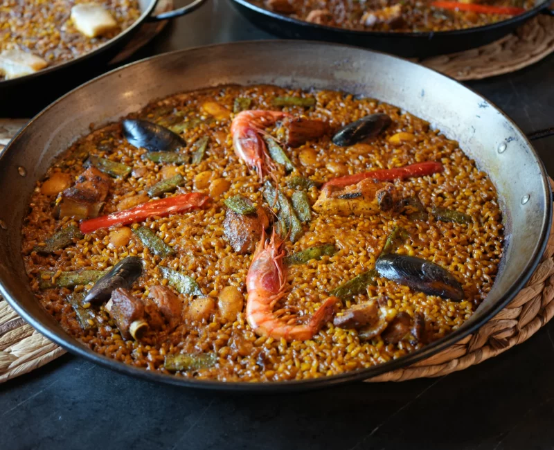 Paella marinera con gambas y mejillones de La Giralda, Dénia