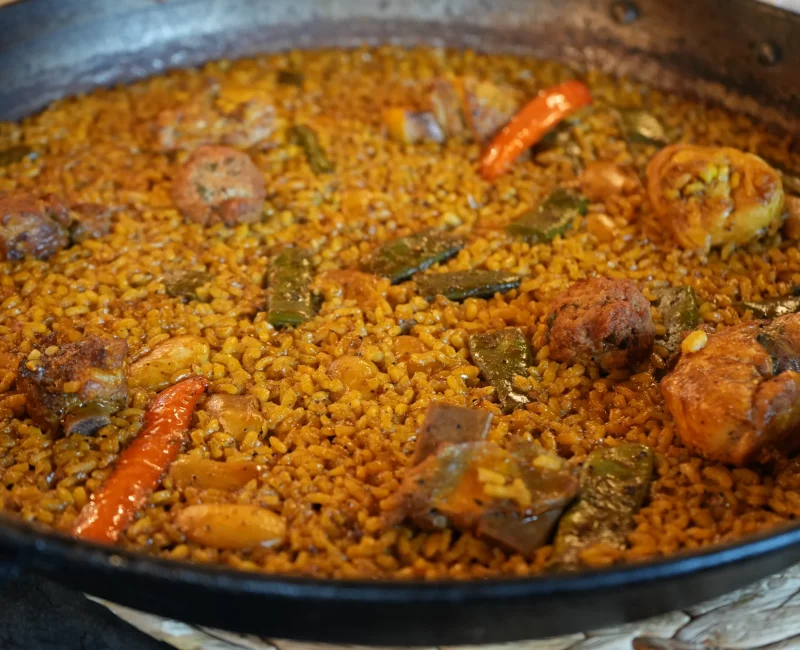 Paella valenciana con carne y verduras de La Giralda, Dénia